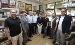 Başkan Altuğ, Çark Caddesi Ticaret Erbaplarıyla Bir Araya Geldi