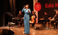 Eda Karaytuğ, AKM’de Türk Müziği’nin Seçkin Eserlerini Seslendirdi