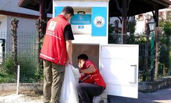 Eski Kıyafetler Çöpe Değil, Geri Dönüşüme!