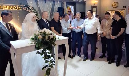 İş ve Siyaset Dünyası Bu Düğününde Bir Araya Geldi