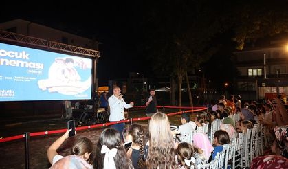 Tuzla’da Çocukların Sinema Sevinci
