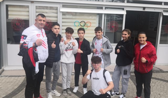 Hendek Şampiyonlar Fıght Akademi Sporcuları Her Yerde