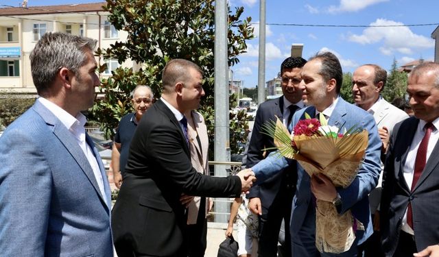 Yeniden Refah Partisi Genel Başkanı Erbakan, Sakarya'da Ziyaretlerde Bulundu