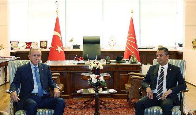 Cumhurbaşkanı Erdoğan CHP Genel Başkanı Özel'i Ziyaret Etti