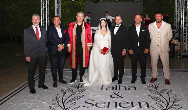 Senem ve Talha İZCİ'nin Mutlu Günü