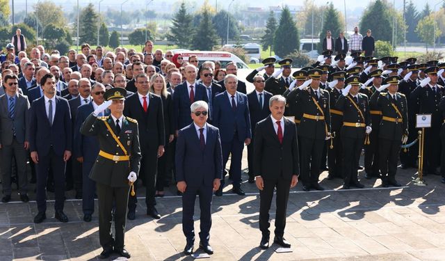 Sakarya'da Cumhuriyet'in 101. Yılı Kutlanıyor