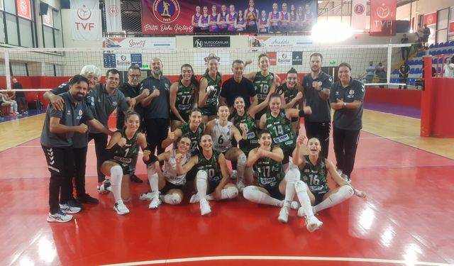 Sakarya Voleybol Evinde VakıfBank'ı Ağırlayacak!