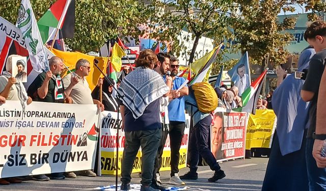 İstanbul'da Siyonist Konsolosluk Önünde Protesto