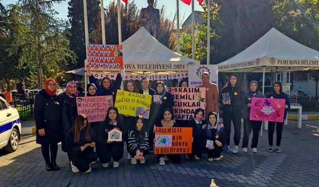 Lise Öğrencileri Lösemili Çocuklar İçin Bağış Topladı