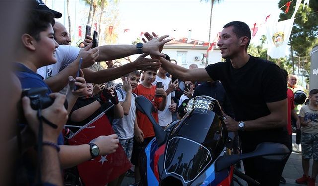 Toprak Razgatlıoğlu, Alanya'da Coşkuyla Karşılandı