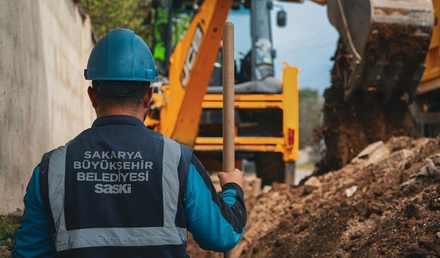 Hendek Uzunçarşı’nın İçme Suyu Altyapısı Yenileniyor
