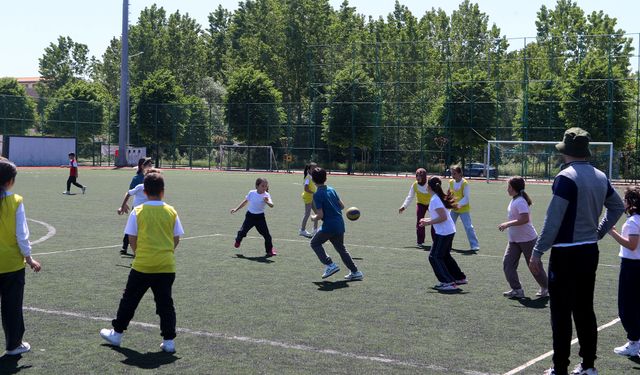 Geleneksel Çocuk Oyunları Şenliği Başladı