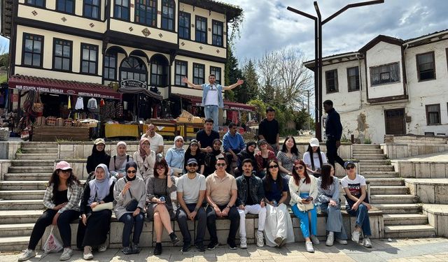 Türkiye’nin Dört Bir Yanından Genç Sakarya’yı Büyükşehirle Keşfetti