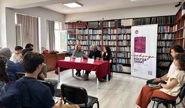 Şiirin En Güzel Dizeleri Liselere Taşındı: Şairler Sakarya’da Öğrencilerle Buluştu