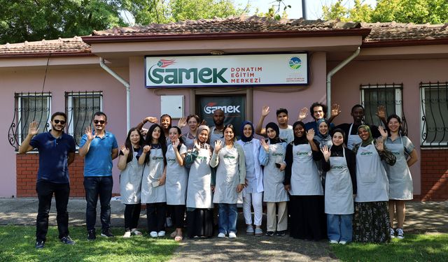 Dünyanın Dört Bir Yanından Gençler Büyükşehirle Türk Kültürünü Tanıdı