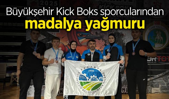 İzmir’de Madalya Yağmuru
