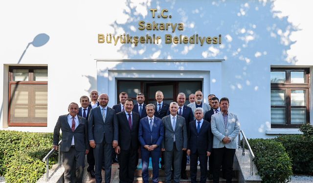 Ticaret Bakanı Bolat, Büyükşehir Belediyesi’ne Ziyaret