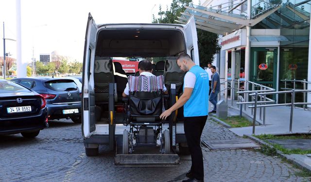 Büyükşehir’den Özel Gereksinimli Vatandaşlara Ulaşım Desteği