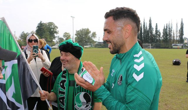 Özel Gereksinimli Öğrencilerden Yeşil Siyahlılara Moral Ziyareti