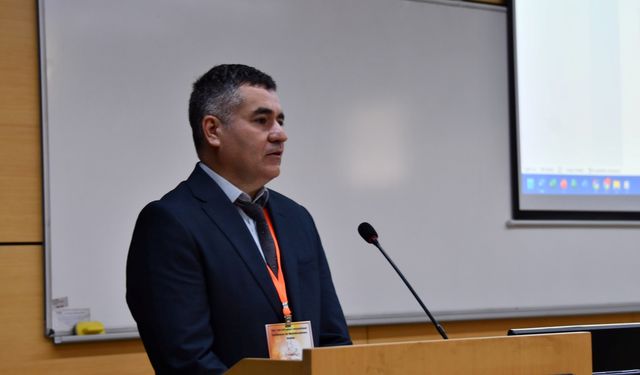 Yapay Zeka İnsanın Yerini Tutmaz, Anlamayı Kolaylaştırır