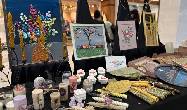 Engelsiz Hobi Atölyelerinin El Emeği Ürünleri Agora AVM’de Sergilendi