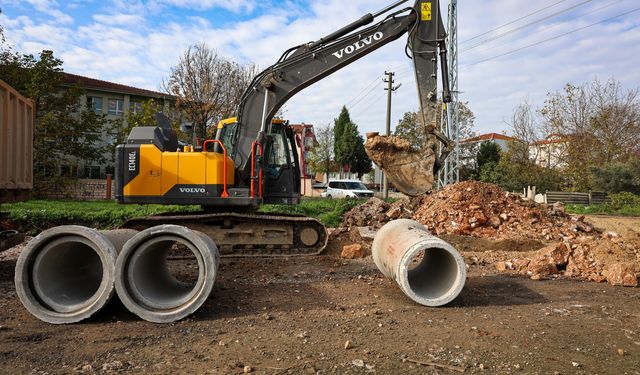 Alparslan Türkeş Caddesi’nde Duble Yol Öncesi Altyapı Güçlendiriliyor