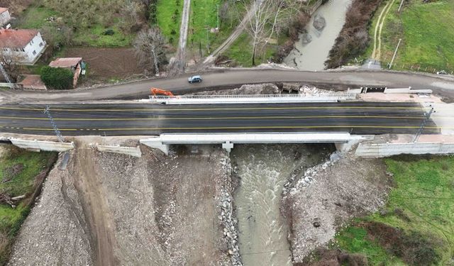Karapürçek Mesudiye Köprüsü Hizmete Başladı!
