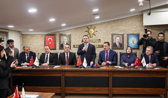 Adalet Bakanı Gürlek'ten AK Parti Sakarya İl Başkanlığına Ziyaret