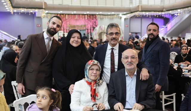 Erenler Belediyesi İftarda Buluştu