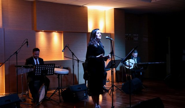 Ziya Taşkent’te Yaprak Sayar Konseriyle Müzik Dolu Gece