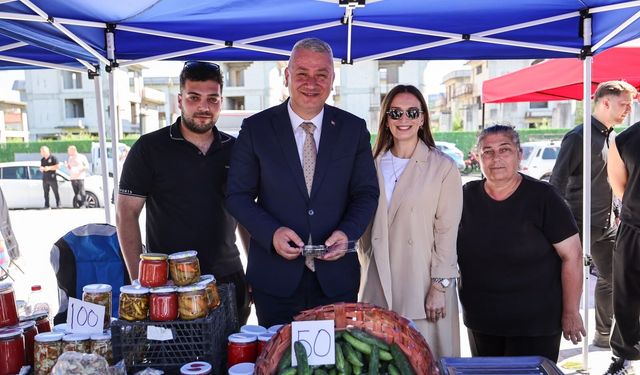 Serdivan Köylü Pazarı Hizmete Açıldı