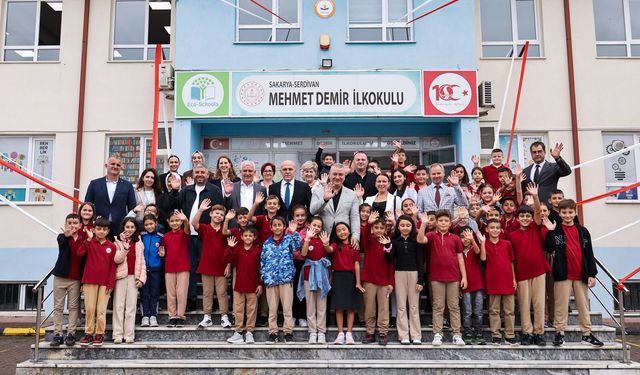 Serdivan’da Yeni Eğitim Yılına Anlamlı Ziyaretlerle Başlandı