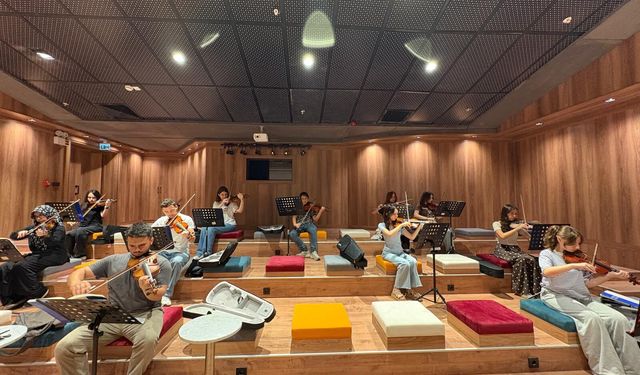 Yaz Müzik Okulu’nda Gençlerin Yazı Notalarla Canlandı