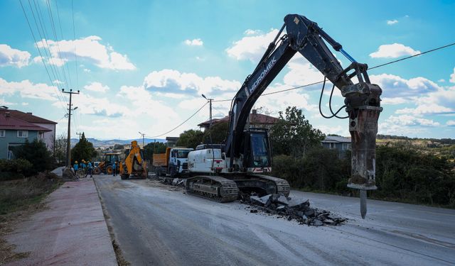 Kaynarca Kertil’in Altyapısına Bin 900 Metrelik Yeni Kanalizasyon Hattı Kazandırılıyor