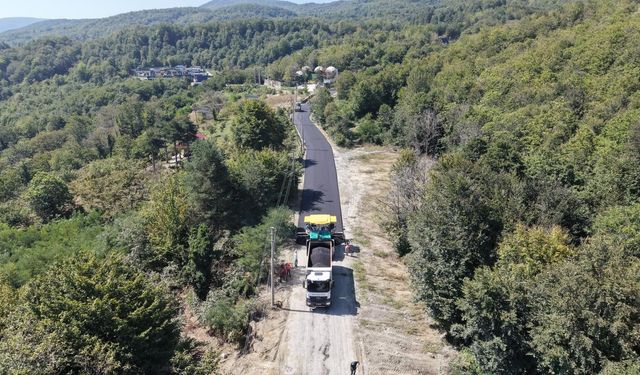 Büyükşehir, Sapanca’da Seri Asfalt Çalışmalarına Başladı