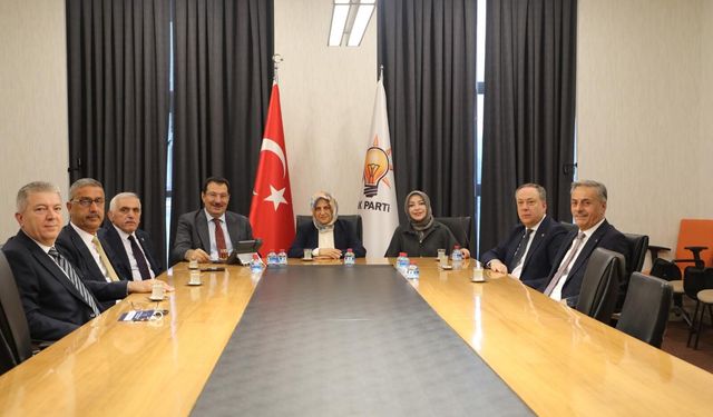 Birlik ve Beraberlik İçerisinde Şehrimiz İçin Çalışmaya Devam Ediyoruz