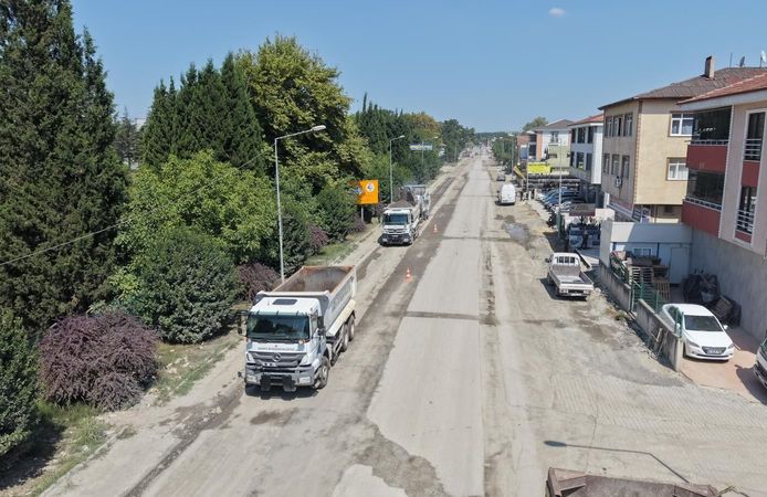 Arifiye’nin Can Damarında Üst Yapı Çalışmaları Başladı