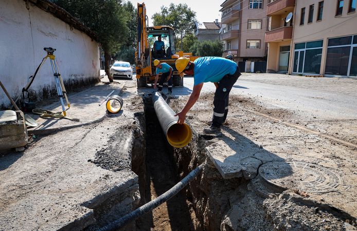 Pamukova Ankara Caddesi’nin Yağmursuyu Altyapısı Yenileniyor
