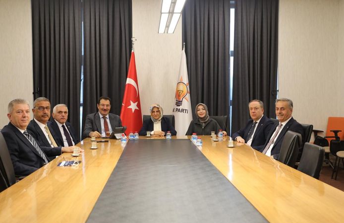 Birlik ve Beraberlik İçerisinde Şehrimiz İçin Çalışmaya Devam Ediyoruz
