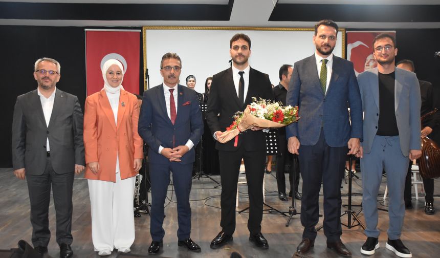 Erenler'de 1. Türk Müziği Festivali Gerçekleştiridi