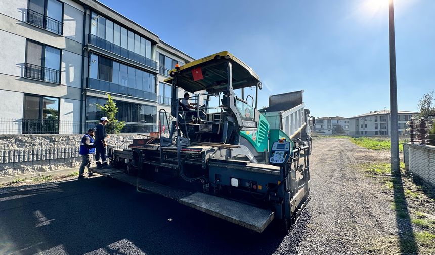 Serdivan'da Yol Çalışmaları Hız Kesmiyor