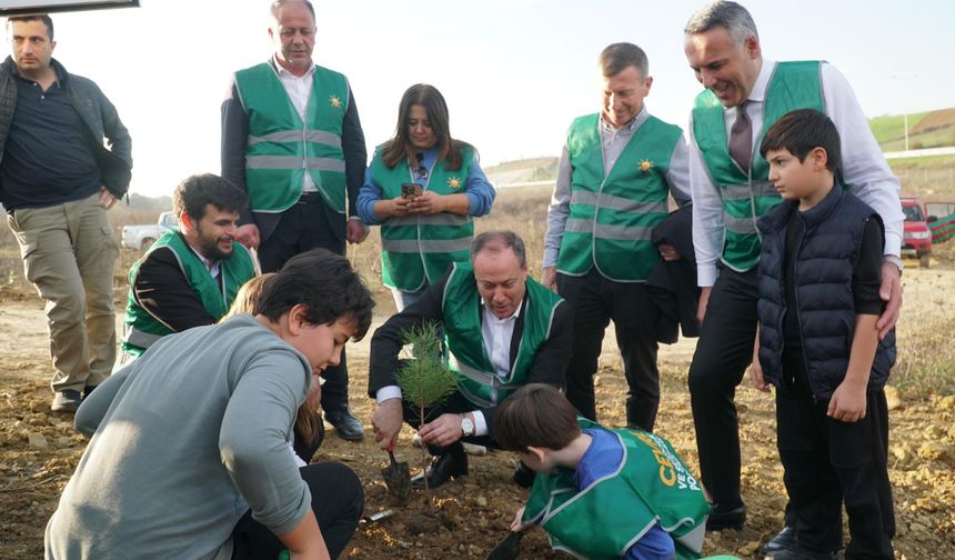 AK Parti Sakarya’dan Yeşil Vatan Seferberliği’ne Güçlü Destek