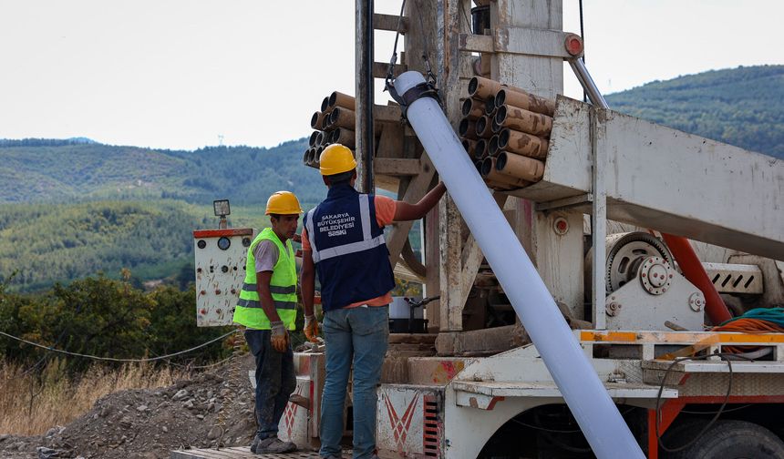 Geyve Doğantepe’ye 132 Metre Derinlikten Kaliteli İçme Suyu