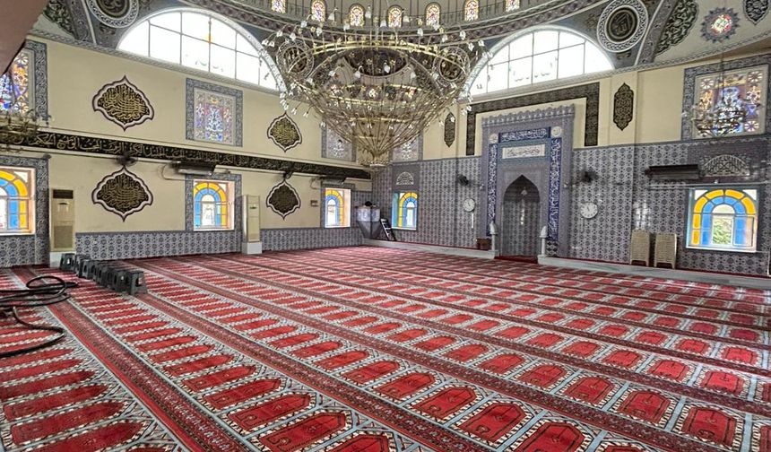 Serdivan’da Camiler Ramazan’a Hazır