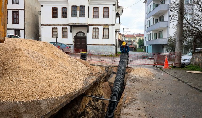 Pamukova’da Dev Altyapı Hamlesi: Elperek’e Yeni Yağmur Suyu Hattı