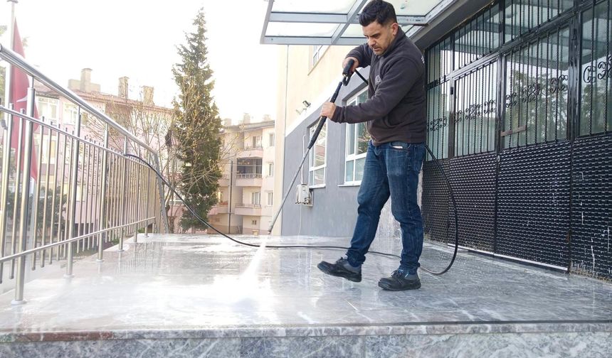 Erenler Belediyesi'nden Okullara Önemli Dokunuş