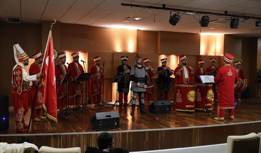 Mehter Geleneği Sahneye Taşındı