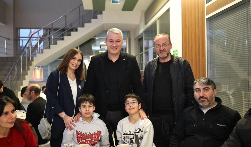 Başkan Osman Çelik Yetim Çocuklarla İftar Yaptı