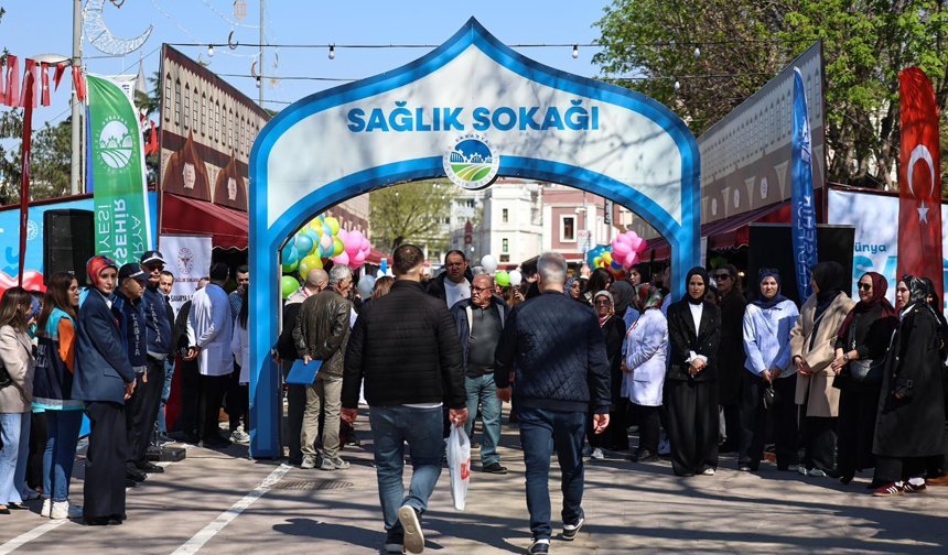 Sakarya’nın Merkezine Sağlık Sokağı Açıldı
