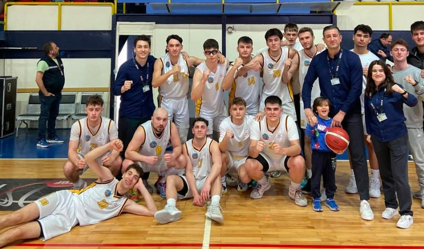 Serdivan Belediyesi Spor Kulübü Play-Off Yolunda Önemli Virajı Döndü